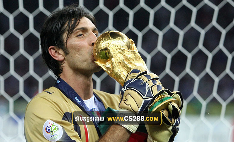 វីរបុរសរបស់អ៊ីតាលី Gianluigi Buffon ចូលនិវត្តន៍ក្នុងវ័យ៤៥ឆ្នាំ​